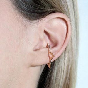 3/28💐 5-Pointed Star single Ear Cuff Clip earring